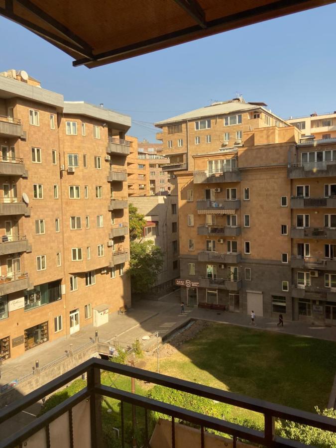 5Th Floor Studio Down Town Yerevan Exterior photo